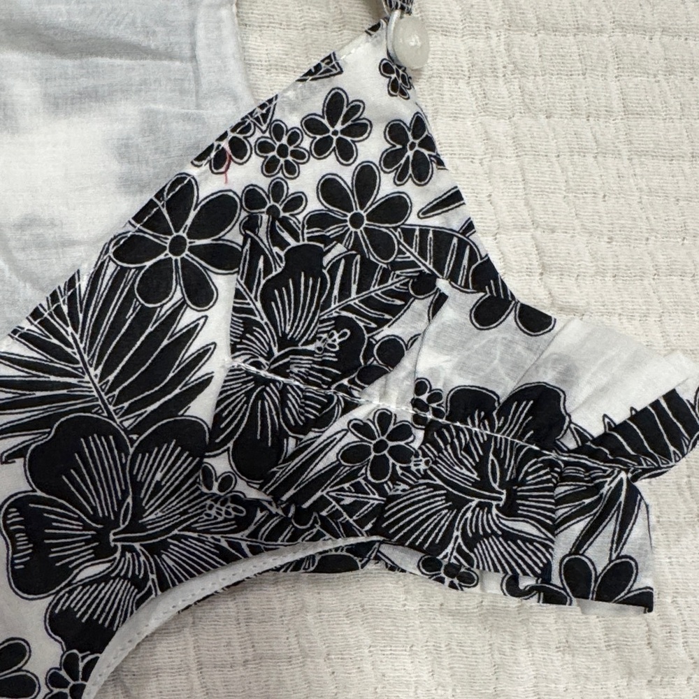 Janie and Jack Monochrome Floral Outfit - Picture 5 of 5